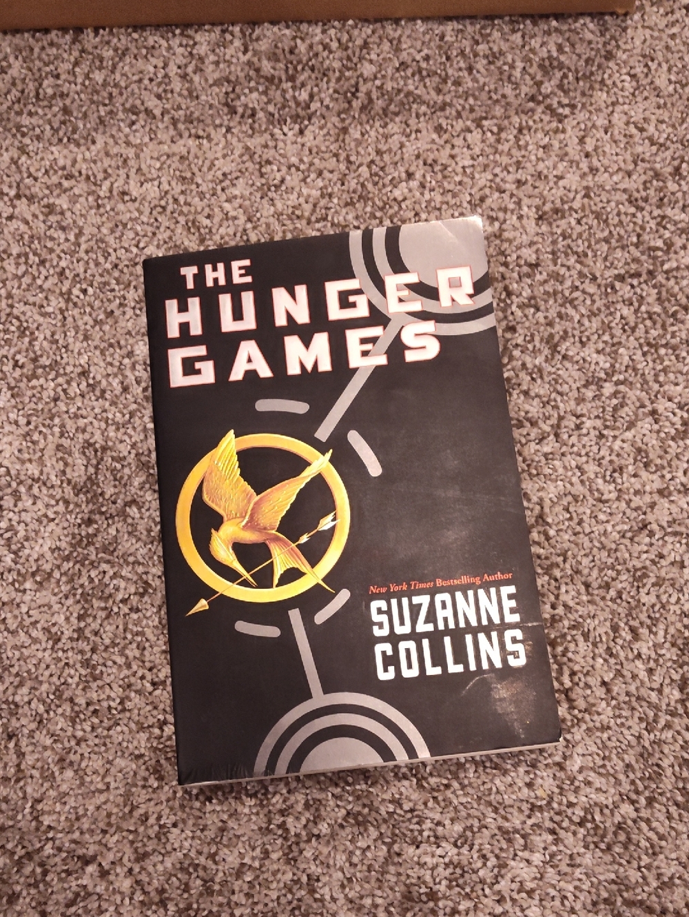Must Bundle The Hunger Games Paperback - Black & Gold Cover